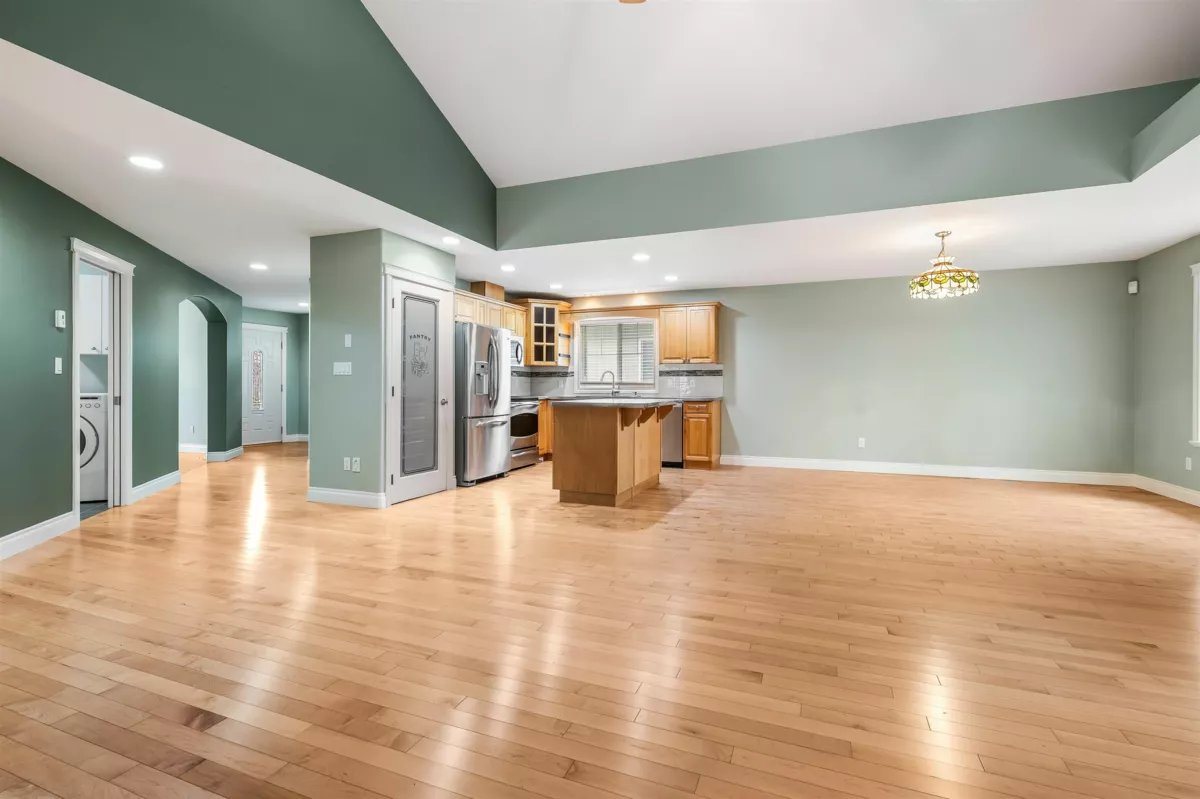 Outdoor Deck Photo of 27 45824 Stevenson Road, Chilliwack, BC