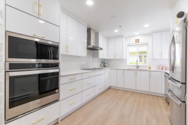 2 1233 W 16th Street, North Vancouver, BC