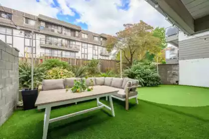 105 308 W 2nd Street, North Vancouver, BC, North Vancouver — Apartment/Condo for sale