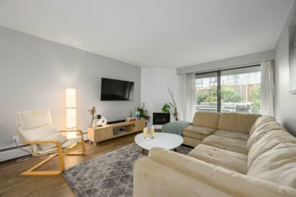 105 308 W 2nd Street, North Vancouver, BC, North Vancouver — Apartment/Condo for sale
