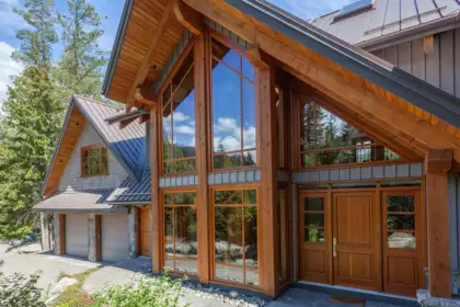 7122 Nesters Road, Whistler, BC, Whistler — Single Family Residence for sale