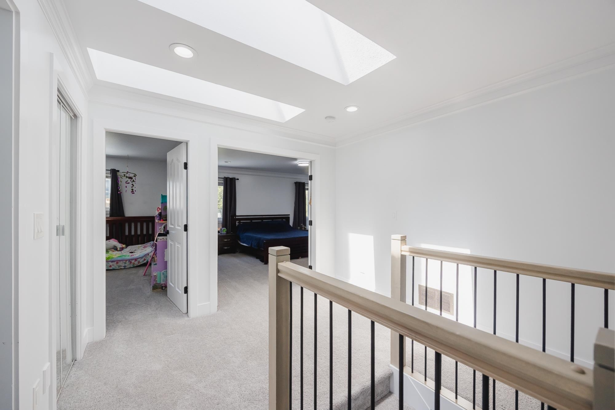 Hallway Photo of 8077 169 Street, Surrey, BC