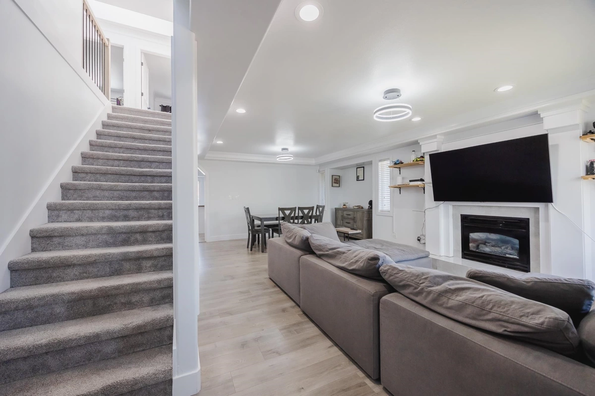 Walk-In Closet Photo of 8077 169 Street, Surrey, BC