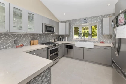 Kitchen Photo of 2596 Miles Road, Roberts Creek, BC