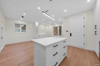 1 3090 Vanness Avenue, Vancouver, BC, Vancouver — Half Duplex for sale