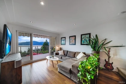 430 Crosscreek Road, Lions Bay, BC, Lions Bay — Townhouse for sale