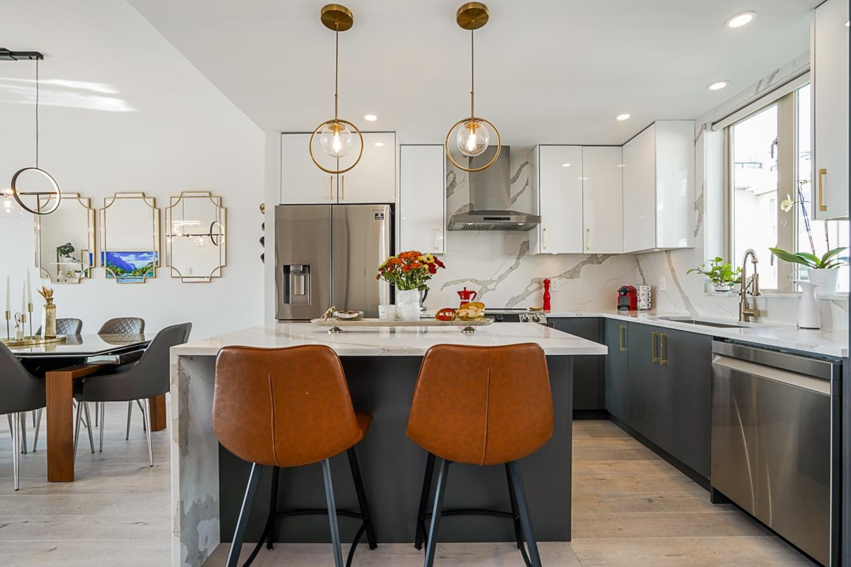 Breakfast Nook Photo of 76 728 W 14th Street, North Vancouver, BC