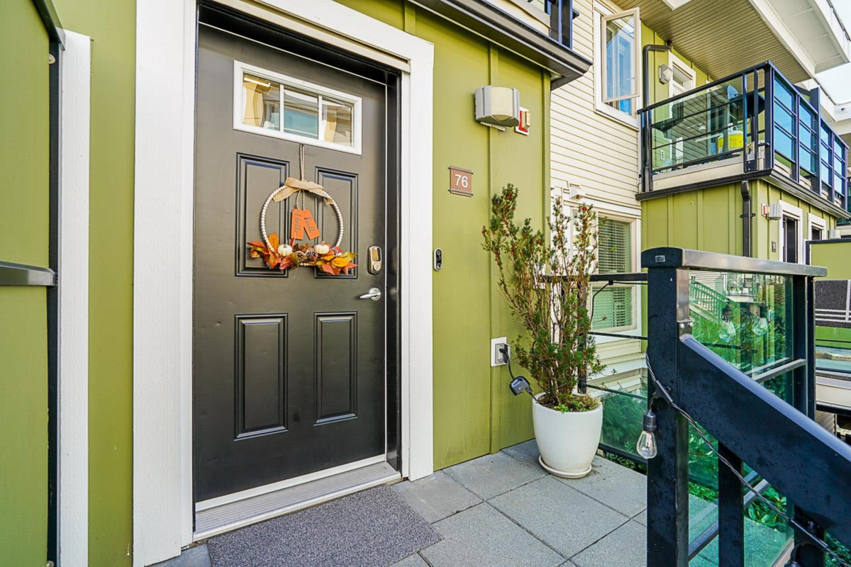 Hot Tub / Spa Photo of 76 728 W 14th Street, North Vancouver, BC