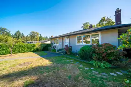 6516 Portland Street, Burnaby, BC, Burnaby — Single Family Residence for sale