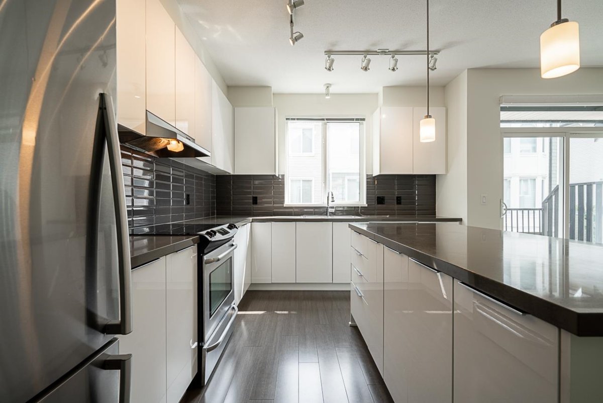 Kitchen Photo of 49 8138 204 Street, Langley, BC