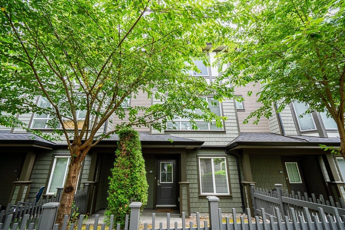 Outdoor Deck Photo of 49 8138 204 Street, Langley, BC