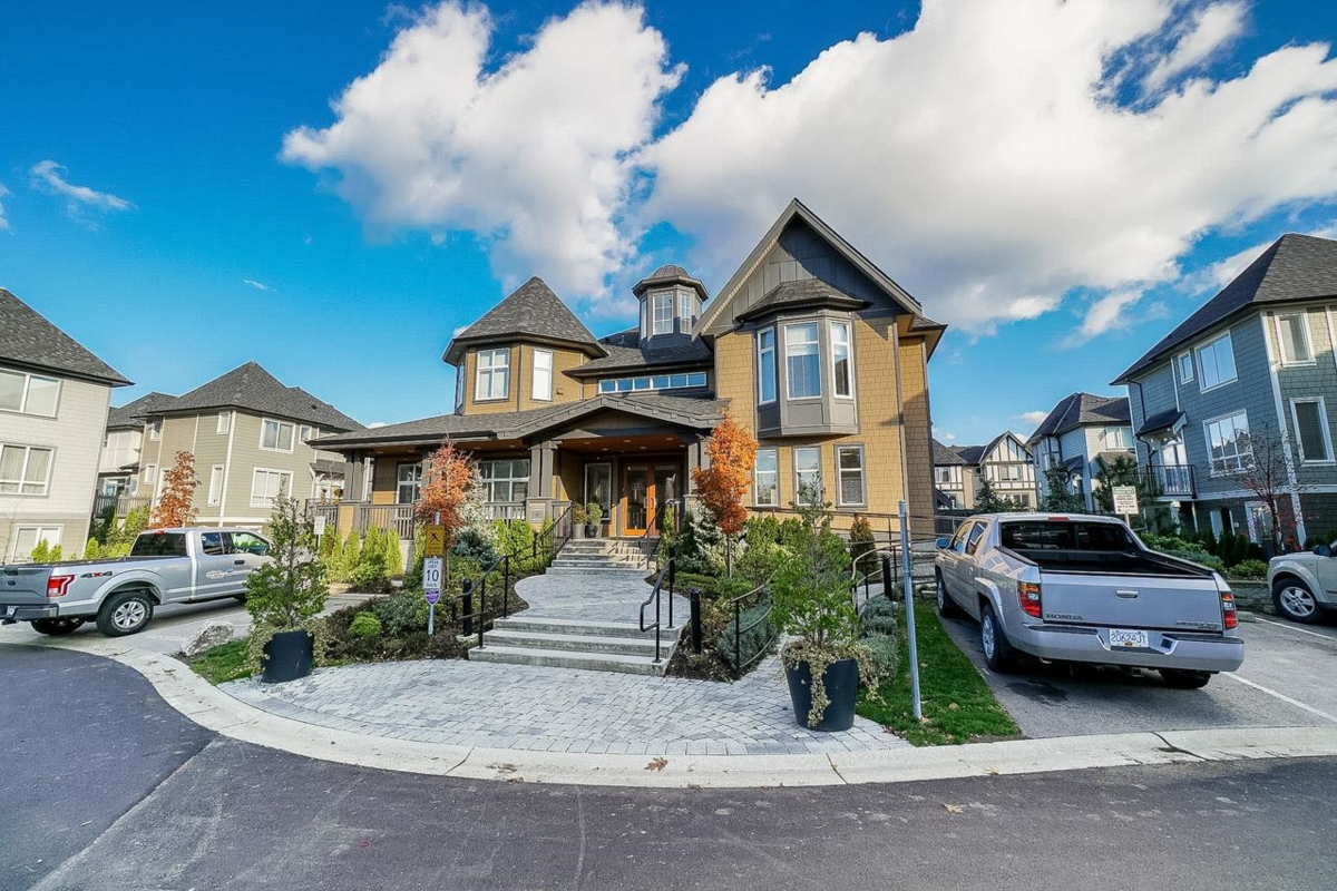 Swimming Pool Photo of 49 8138 204 Street, Langley, BC