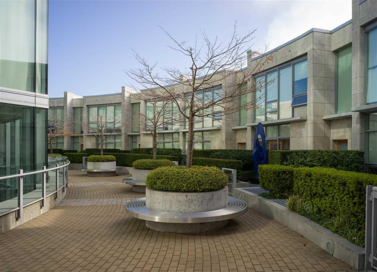 Hallway Photo of 1576 Homer Mews, Vancouver, BC