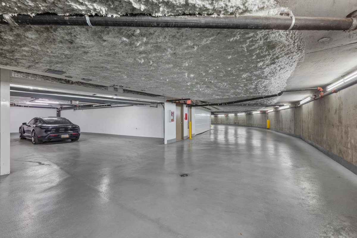 Outdoor Patio Photo of 1576 Homer Mews, Vancouver, BC