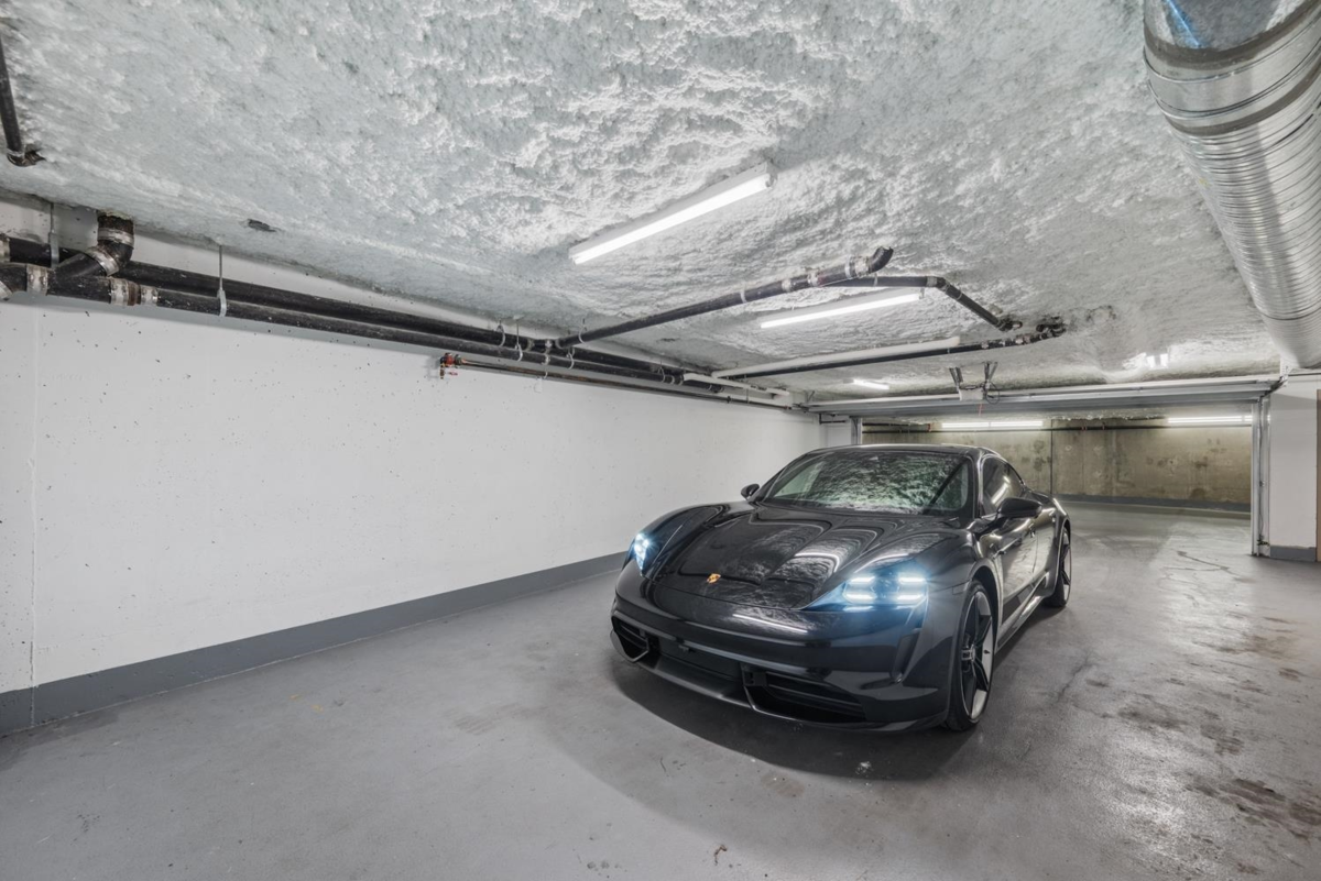 Staircase Photo of 1576 Homer Mews, Vancouver, BC