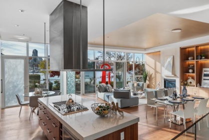 Kitchen Island Photo of 1576 Homer Mews, Vancouver, BC