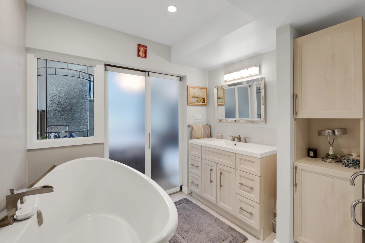 Bedroom 2 Photo of 301 1466 Pemberton Avenue, Squamish, BC