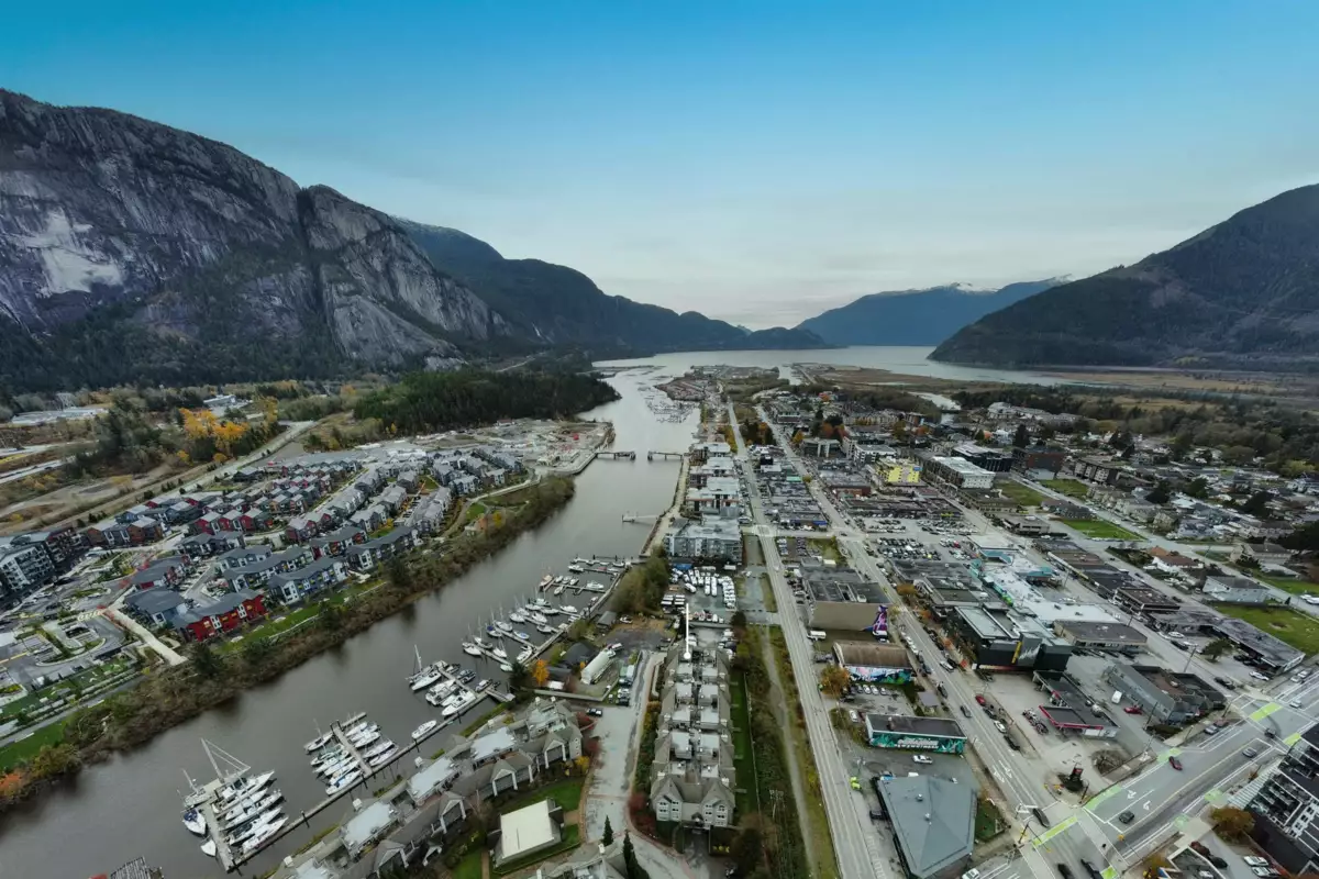 Mudroom Photo of 301 1466 Pemberton Avenue, Squamish, BC