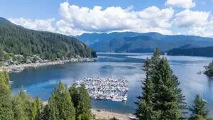 203 4323 Gallant Avenue, North Vancouver, BC