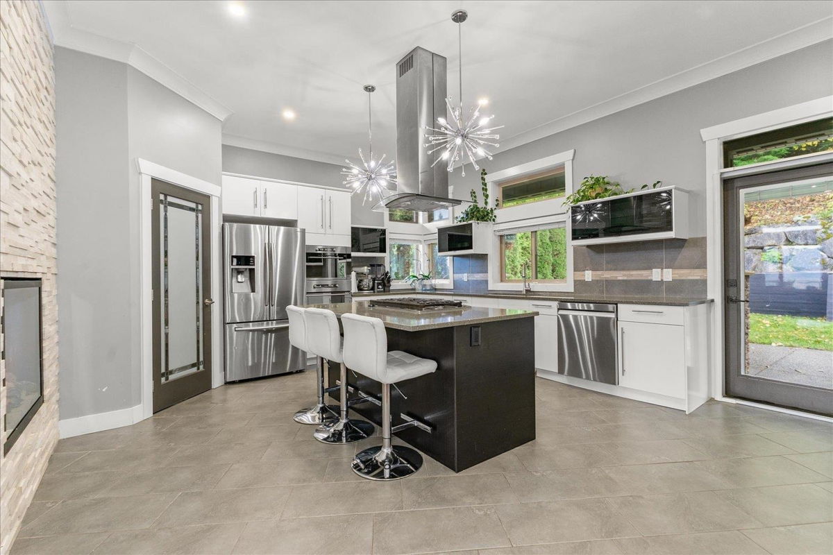 Kitchen Photo of 216 51075 Falls Court, Chilliwack, BC