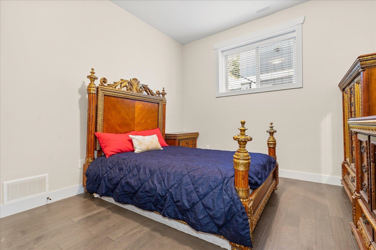 Mudroom Photo of 216 51075 Falls Court, Chilliwack, BC