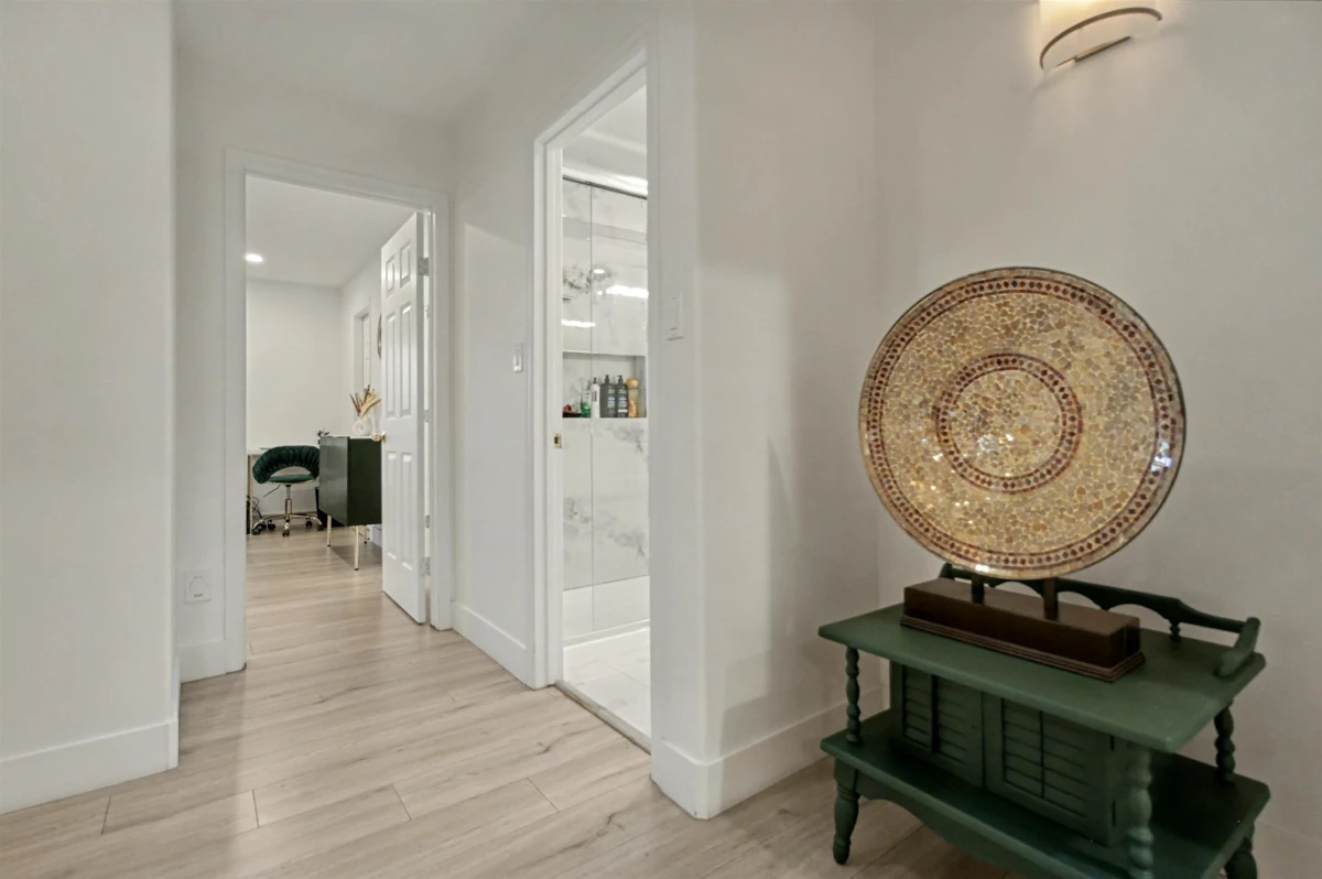 Mudroom Photo of 1112 Stevens Street, White Rock, BC