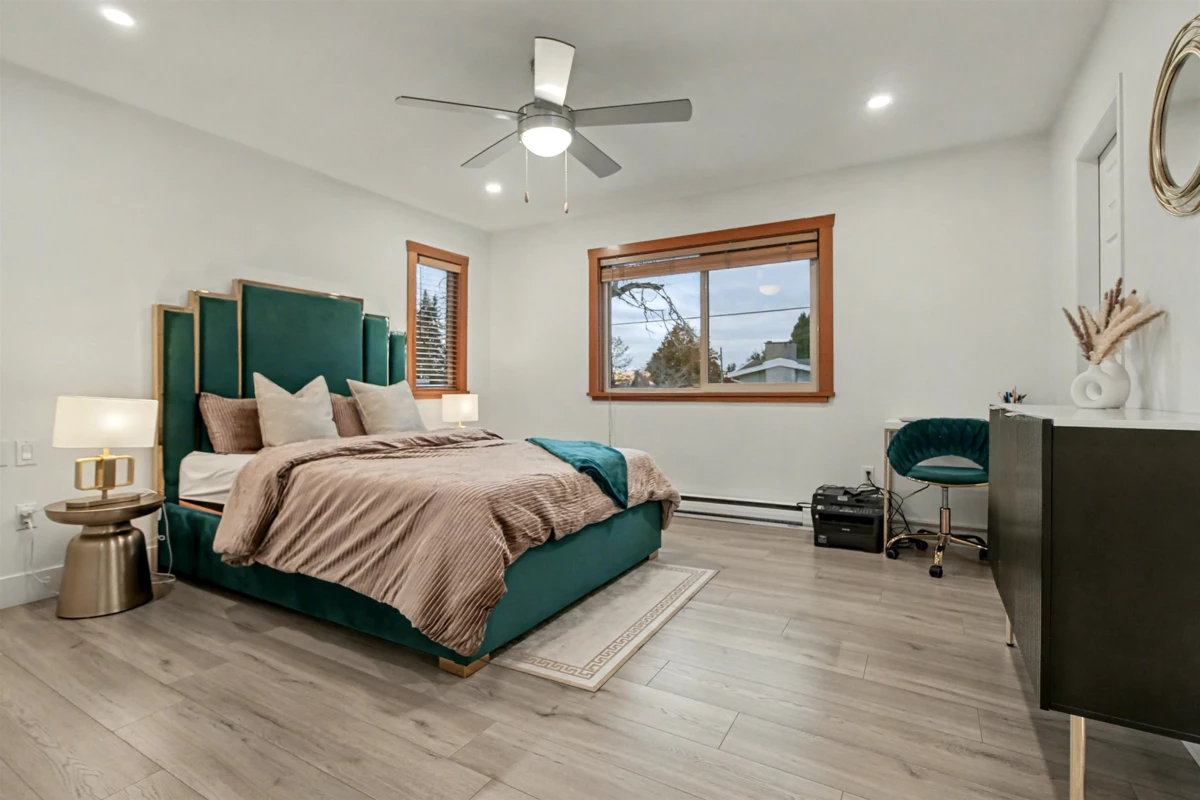 Outdoor Deck Photo of 1112 Stevens Street, White Rock, BC