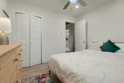 Laundry Room Photo of 1112 Stevens Street, White Rock, BC