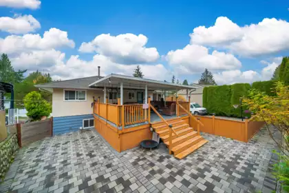 Swimming Pool Photo of 9476 Dawson Crescent, Delta, BC