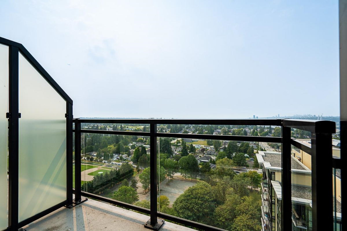 Hallway Photo of 2507 10777 University Drive, Surrey, BC