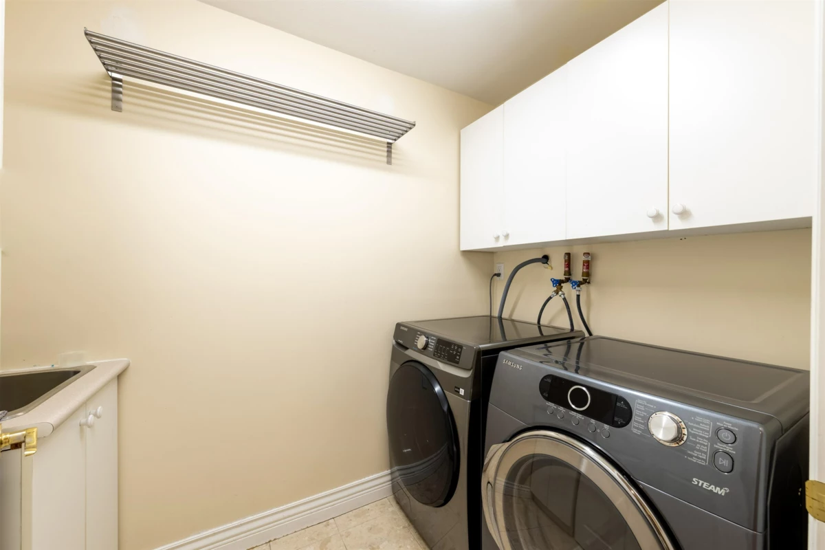 Garden / Landscaping Photo of 7790 Allman Street, Burnaby, BC