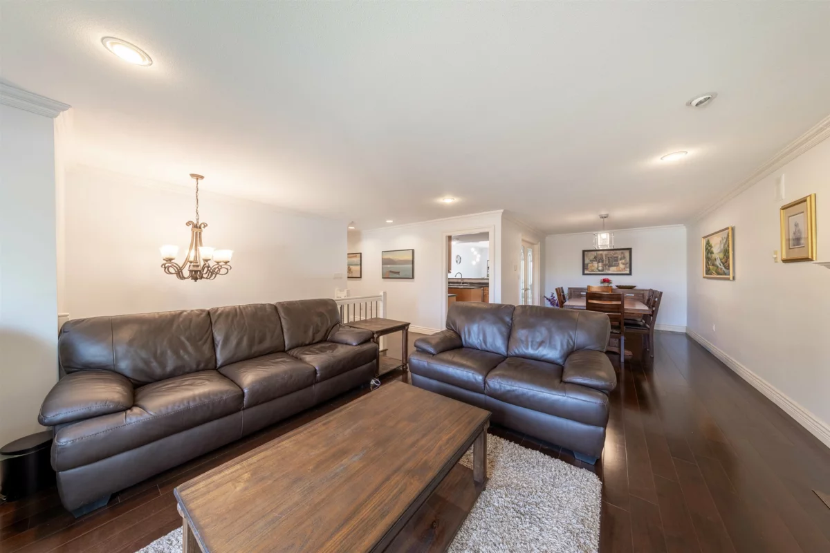 Kitchen Island Photo of 7790 Allman Street, Burnaby, BC
