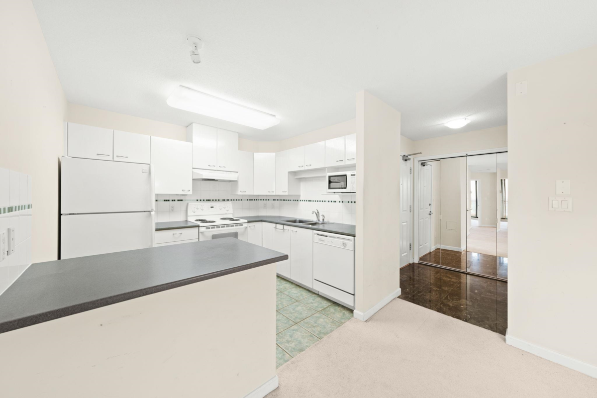 Mudroom Photo of 2105 4425 Halifax Street, Burnaby, BC