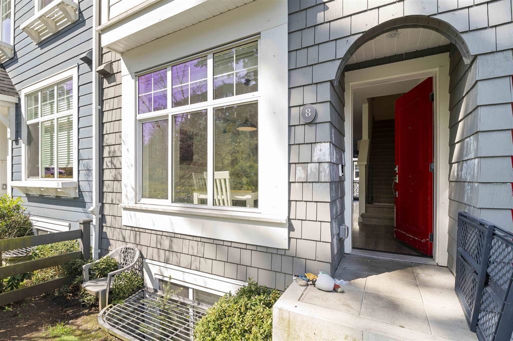 Garden / Landscaping Photo of 8 16678 25 Avenue, Surrey, BC