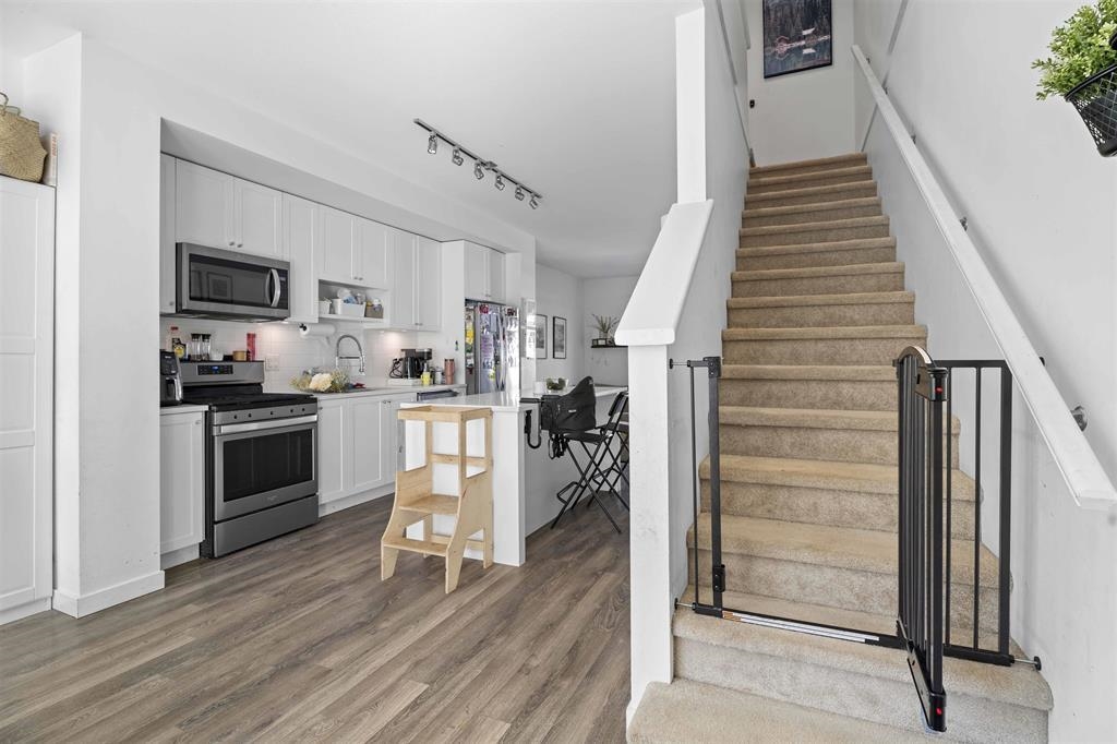 Living Room Photo of 8 16678 25 Avenue, Surrey, BC