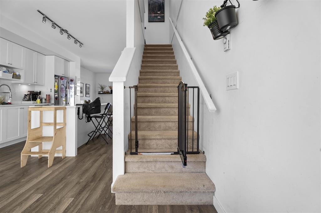 Mudroom Photo of 8 16678 25 Avenue, Surrey, BC