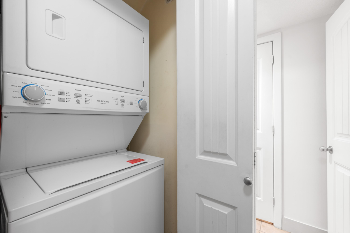 Backyard Photo of 1636 E 12th Avenue, Vancouver, BC