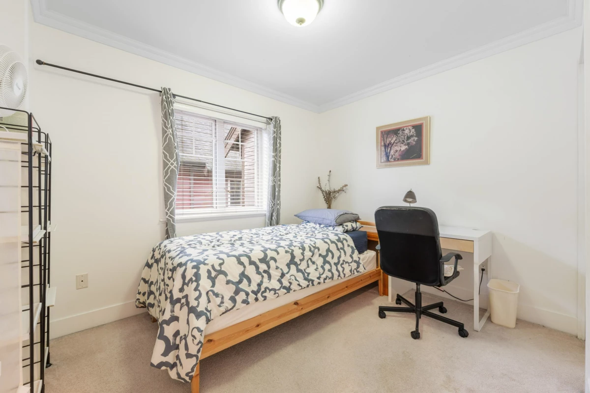 Guest Bathroom Photo of 1636 E 12th Avenue, Vancouver, BC