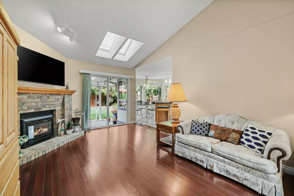 Bedroom 4 Photo of 6041 186 Street, Surrey, BC