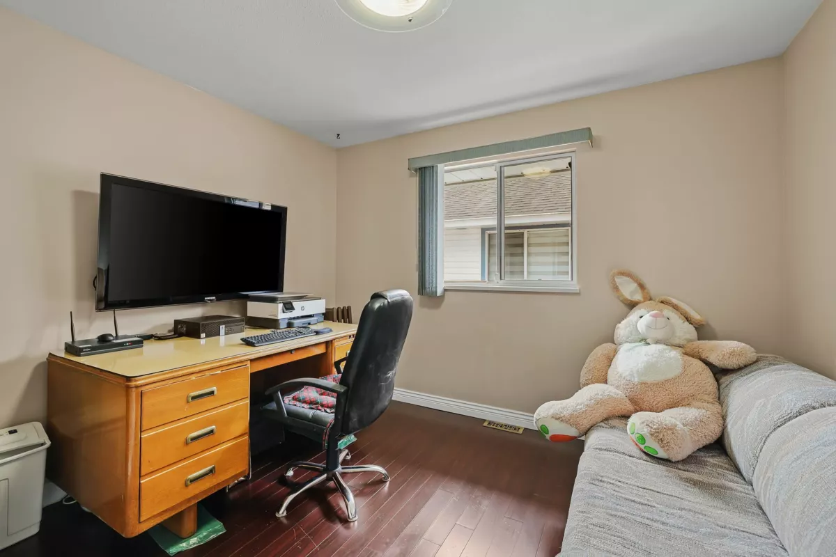 Loft / Bonus Room Photo of 6041 186 Street, Surrey, BC