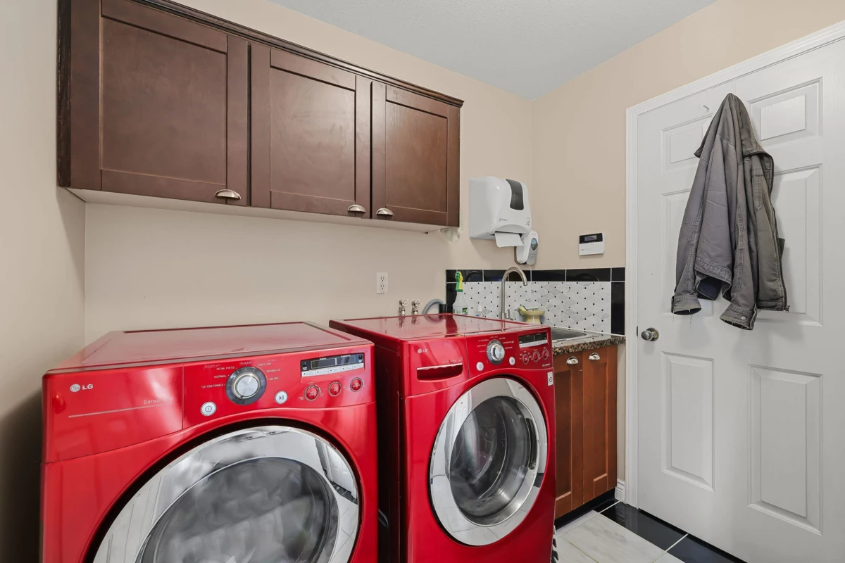Mudroom Photo of 6041 186 Street, Surrey, BC