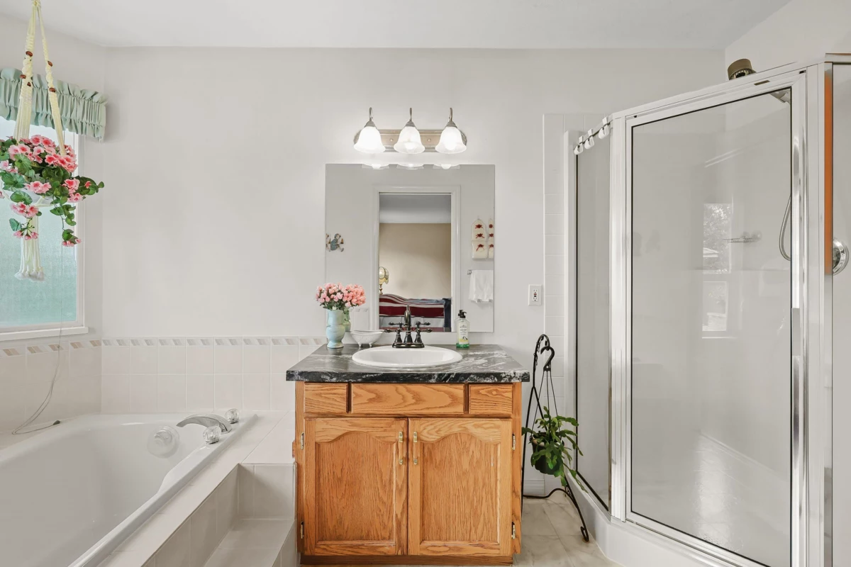 Powder Room Photo of 6041 186 Street, Surrey, BC