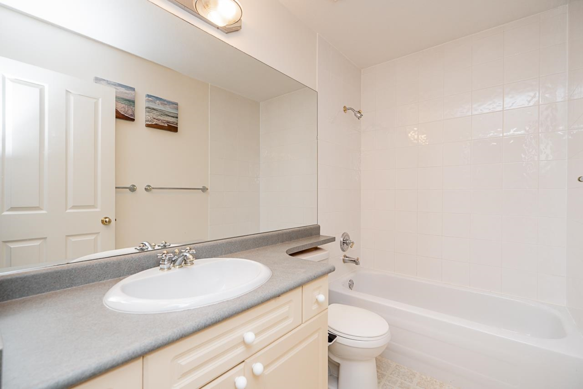 Front Yard Photo of 14858 58 Avenue, Surrey, BC