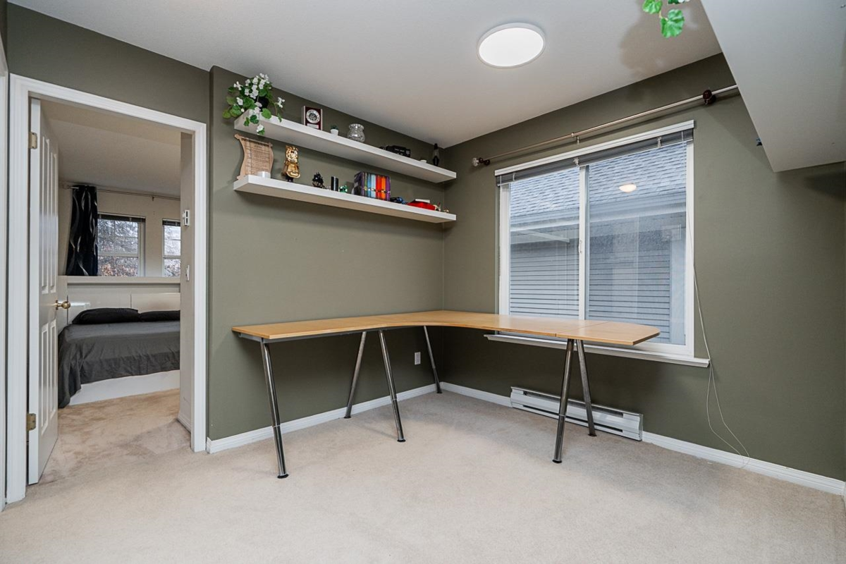 Powder Room Photo of 14858 58 Avenue, Surrey, BC