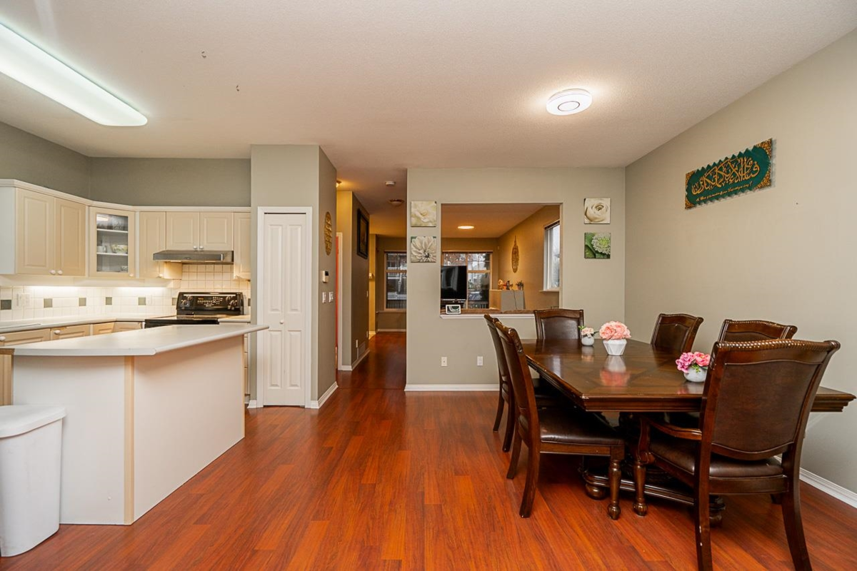 Primary Bathroom Photo of 14858 58 Avenue, Surrey, BC