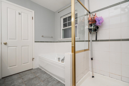 Mudroom Photo of 14858 58 Avenue, Surrey, BC