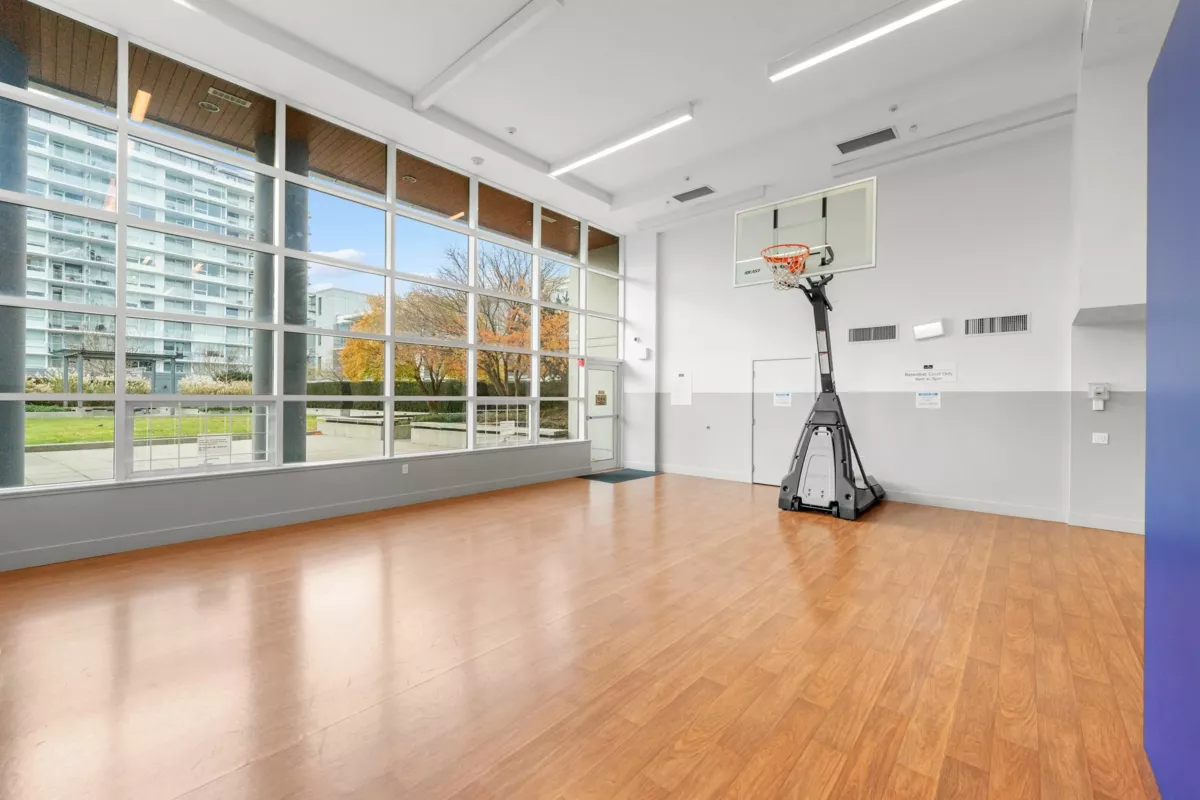 Hot Tub / Spa Photo of 621 5233 Gilbert Road, Richmond, BC