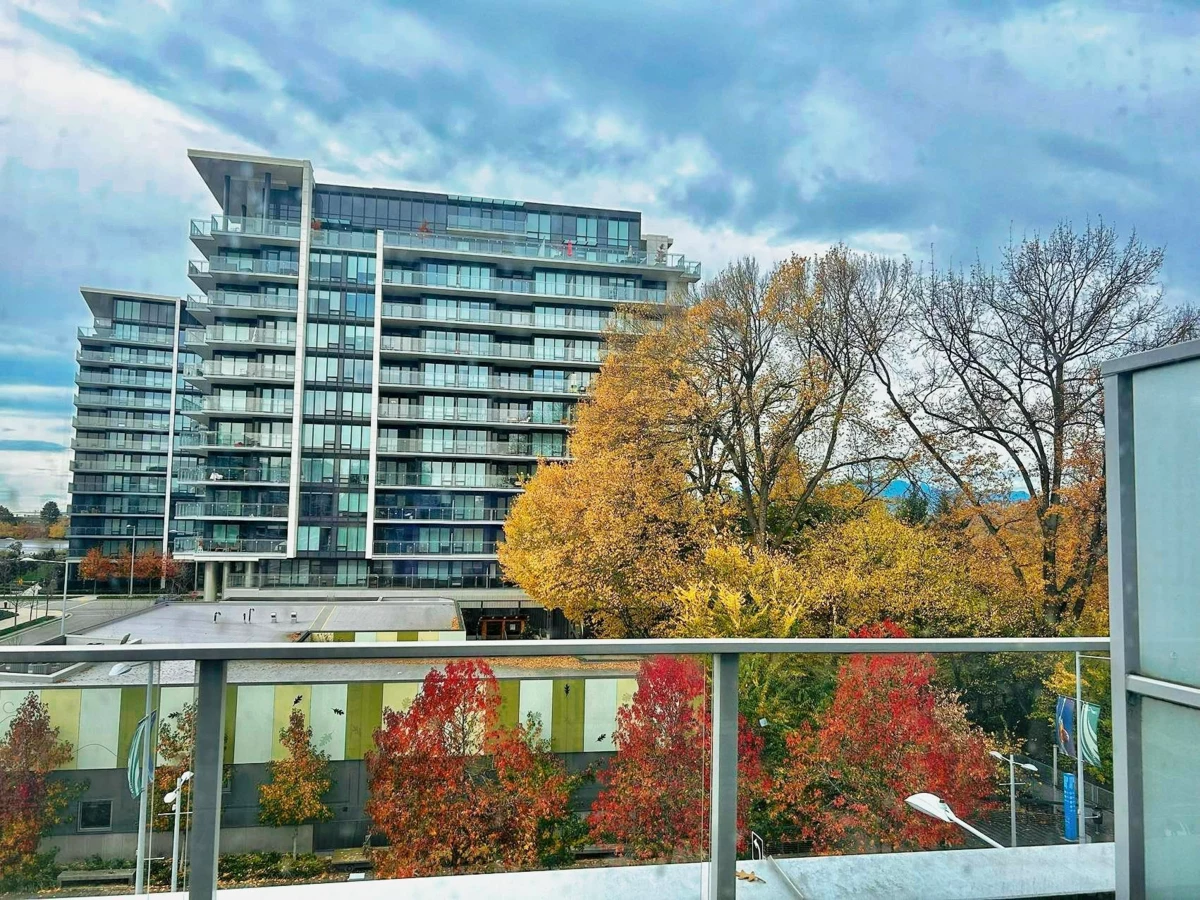 Laundry Room Photo of 621 5233 Gilbert Road, Richmond, BC