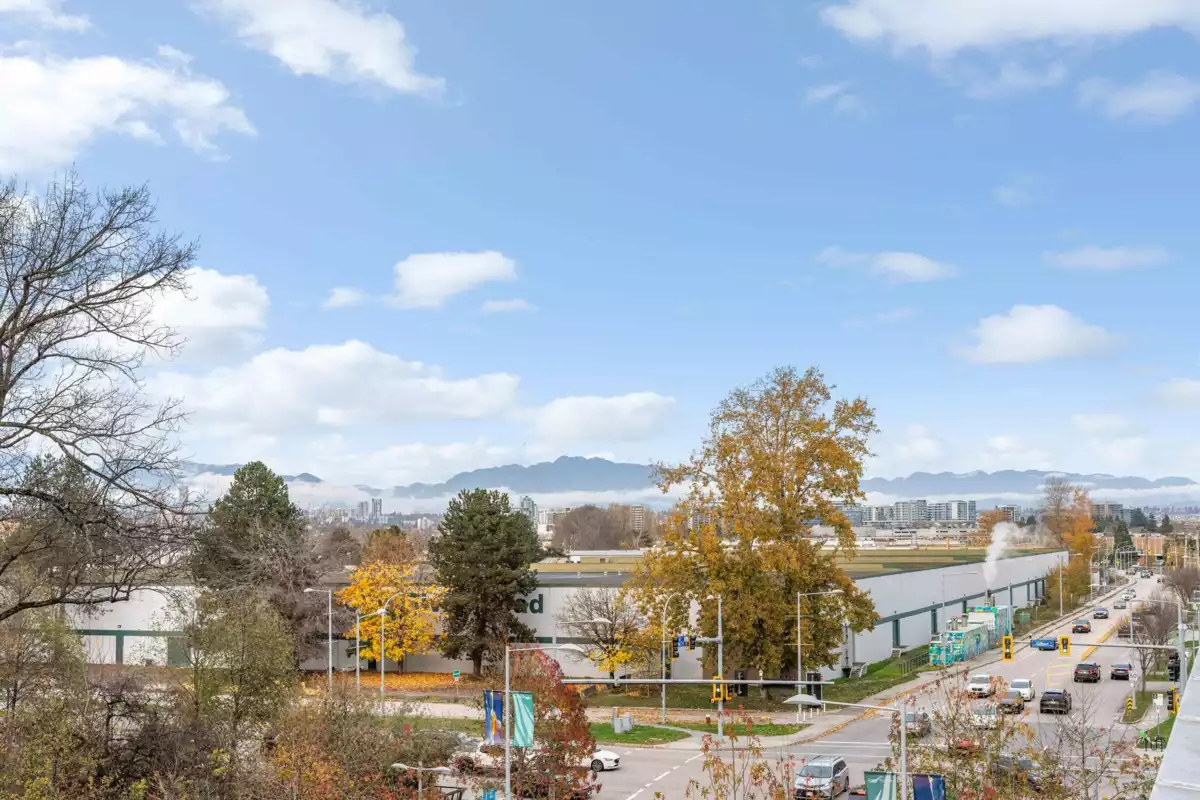 Mudroom Photo of 621 5233 Gilbert Road, Richmond, BC