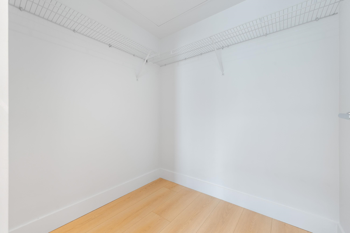 Powder Room Photo of 621 5233 Gilbert Road, Richmond, BC